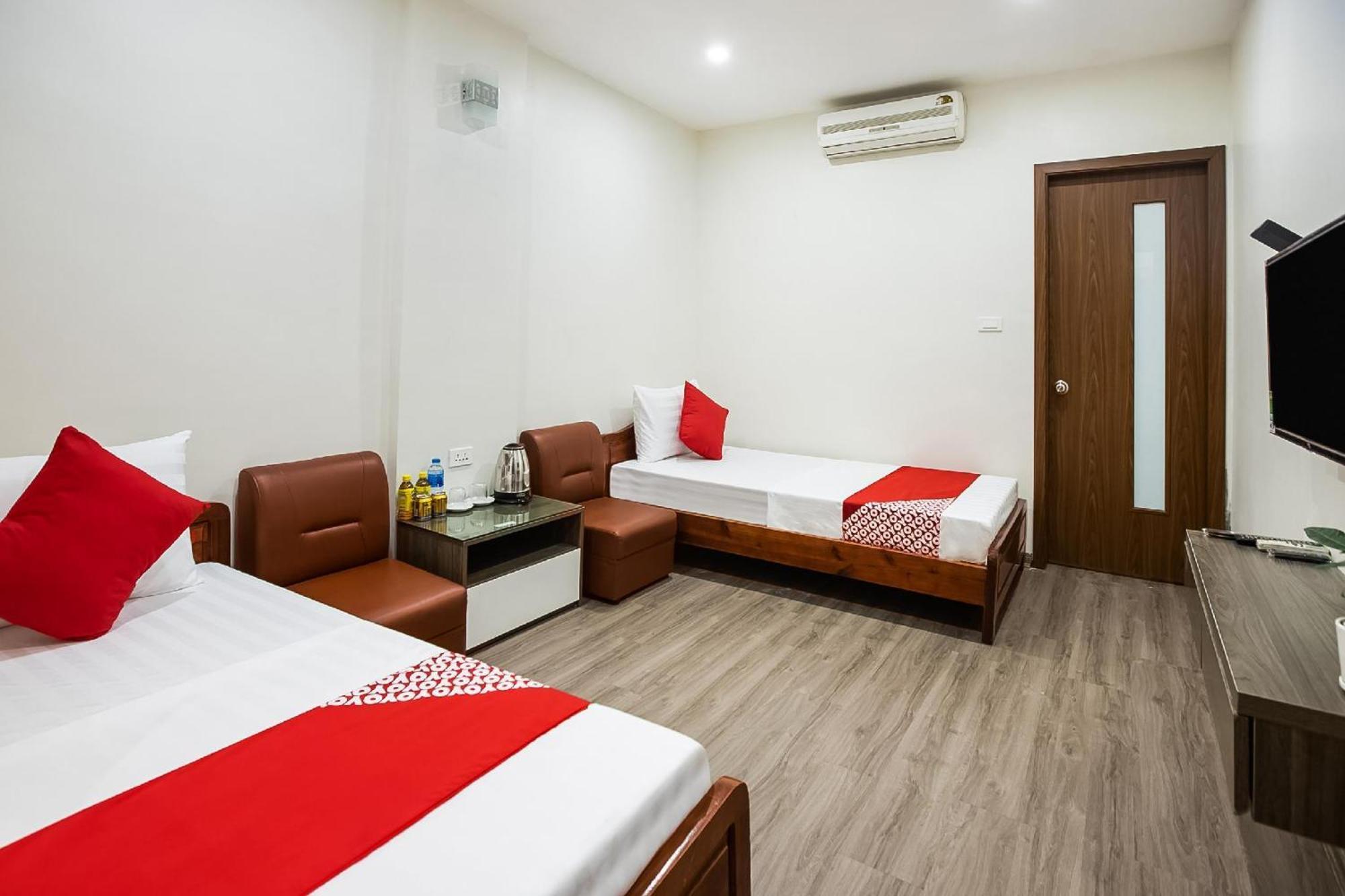 Hotel Khach San Giao Thong Hanoi Esterno foto