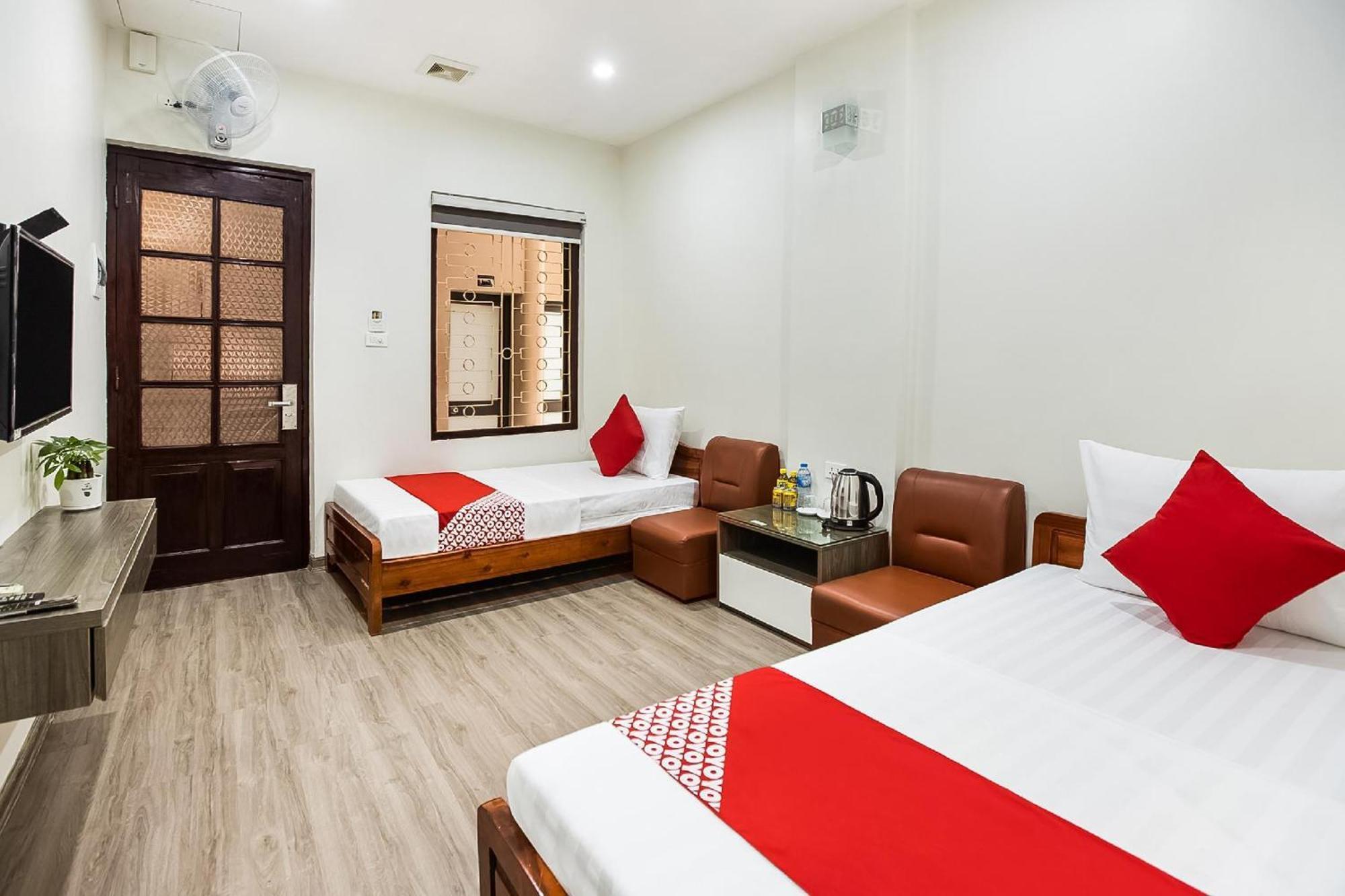 Hotel Khach San Giao Thong Hanoi Esterno foto