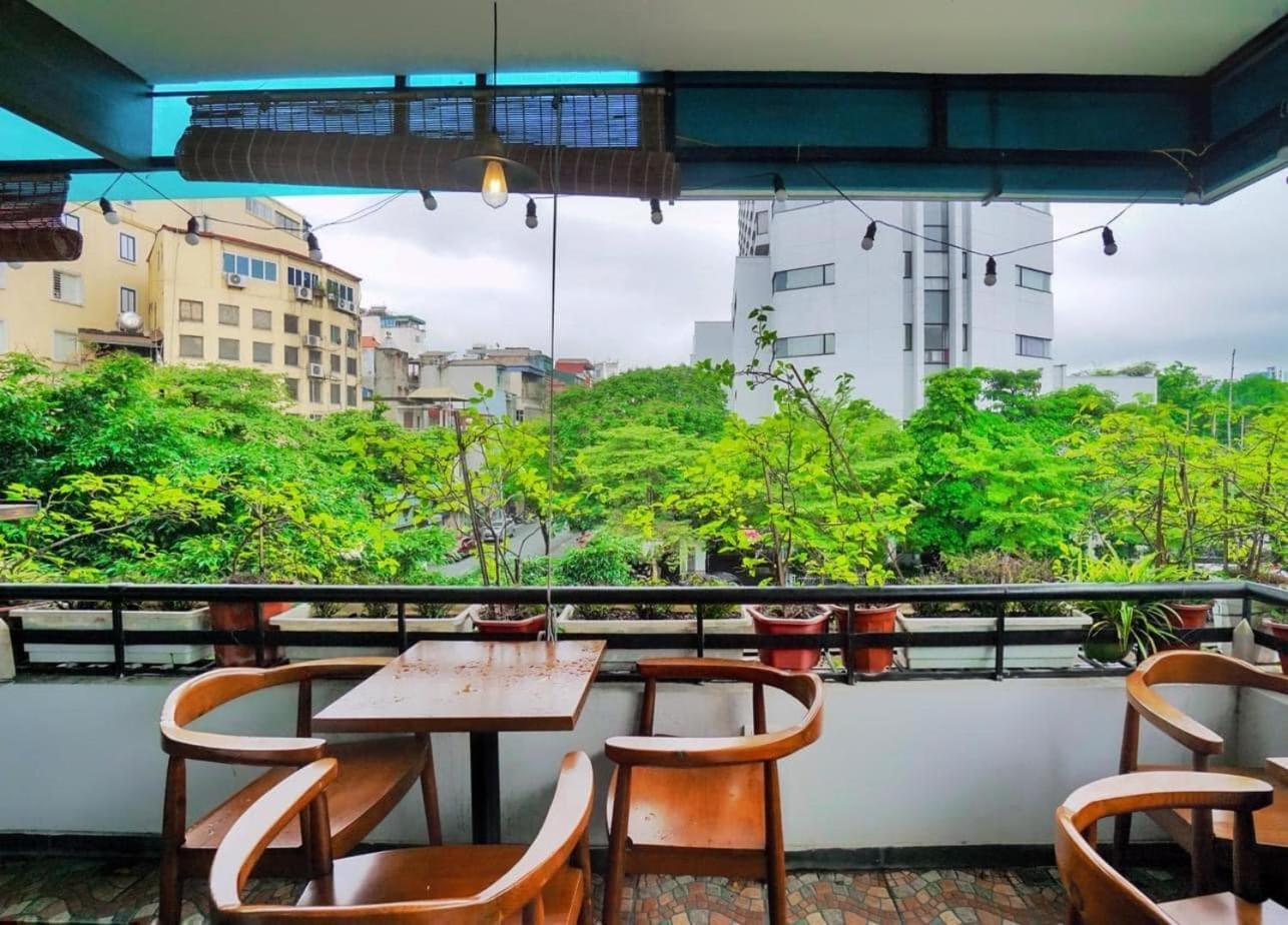 Hotel Khach San Giao Thong Hanoi Esterno foto