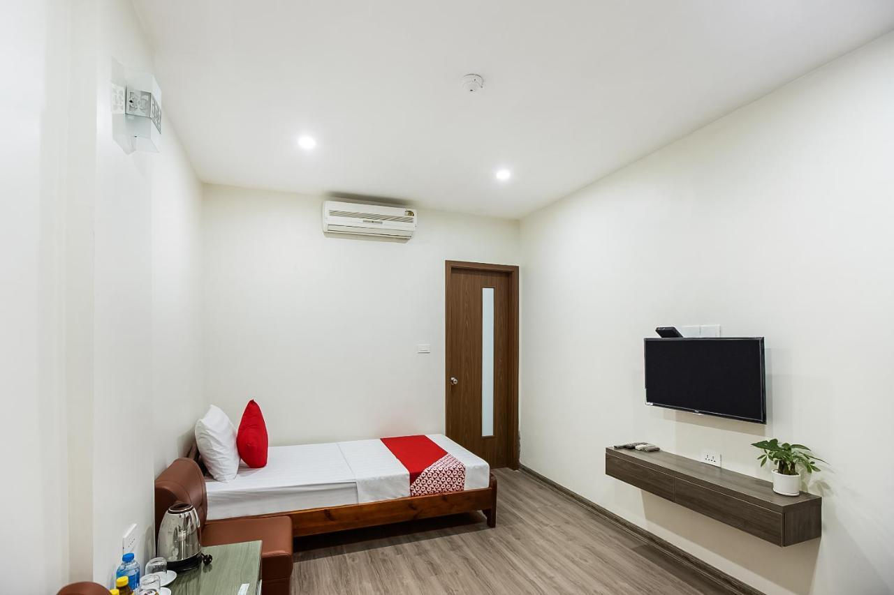 Hotel Khach San Giao Thong Hanoi Esterno foto
